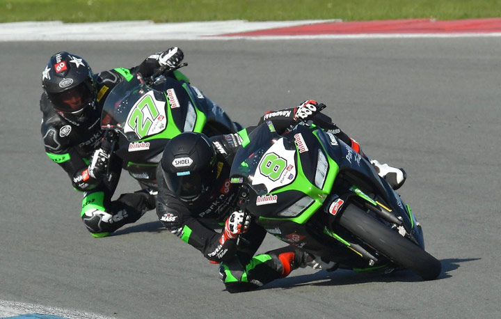 Rovelli_Perez_ParkinGO_Kawasaki_Ninja400cc_supersport300_moto